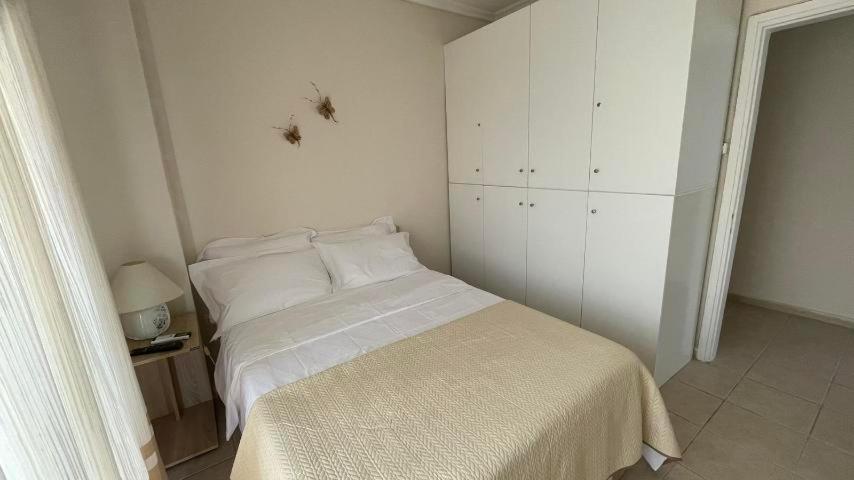 Kostalek Apartment Peraía Екстериор снимка