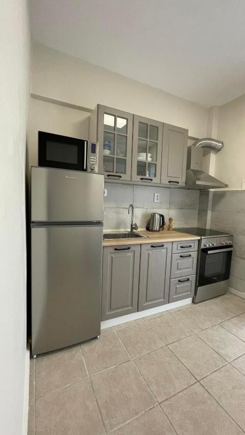 Kostalek Apartment Peraía Екстериор снимка