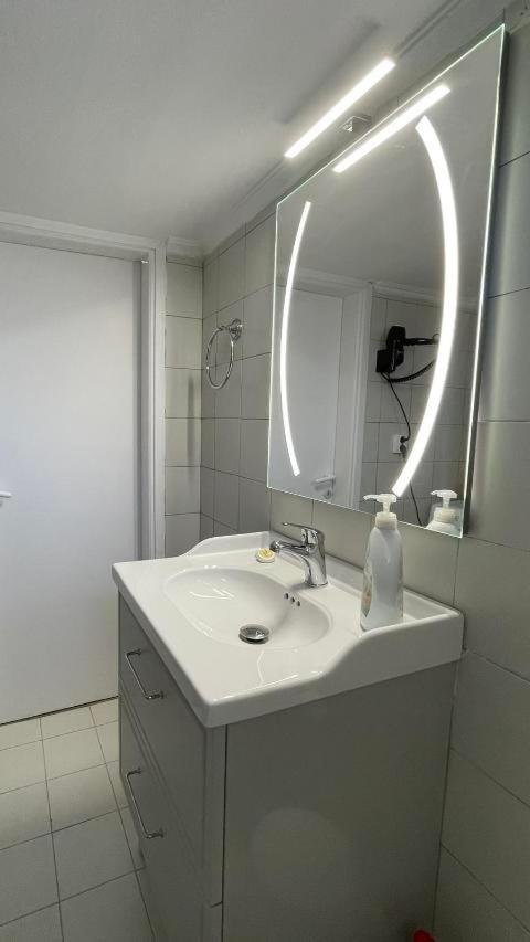 Kostalek Apartment Peraía Екстериор снимка