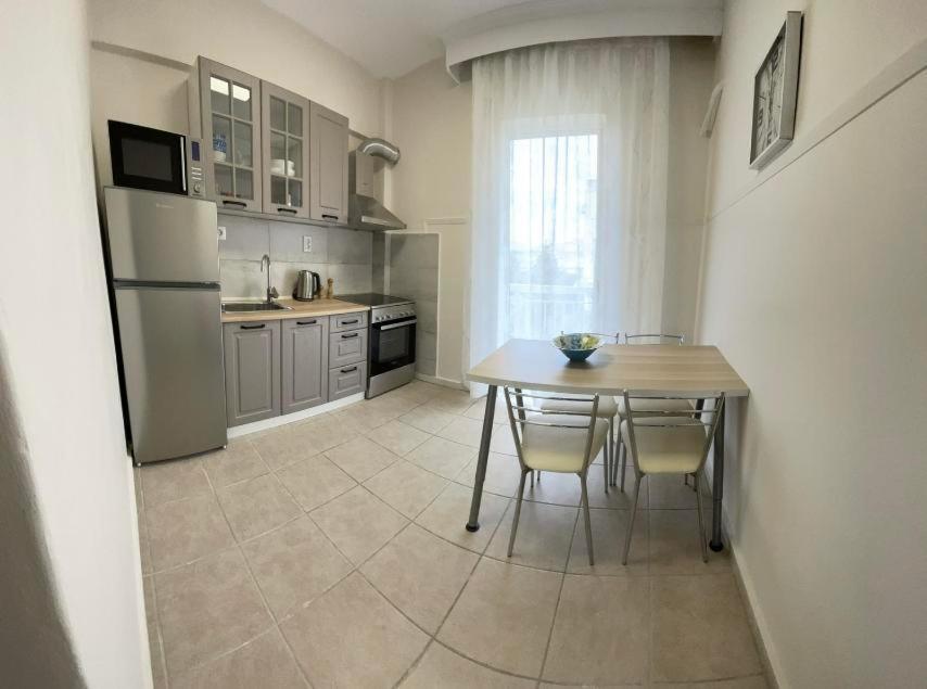 Kostalek Apartment Peraía Екстериор снимка